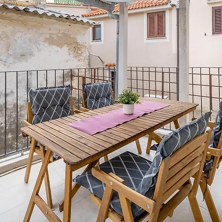 Apartman Church Bells With Terrace *